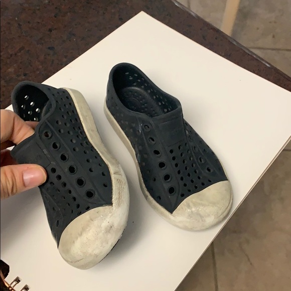 Native shoes - Picture 1 of 4